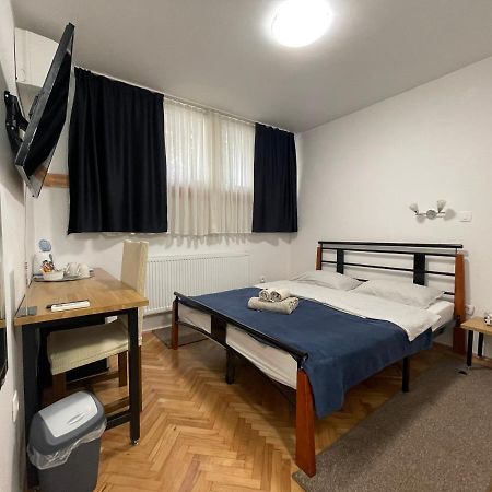 M-Blok Hotel Zagreb Eksteriør billede