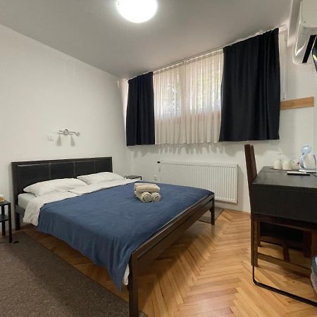 M-Blok Hotel Zagreb Eksteriør billede