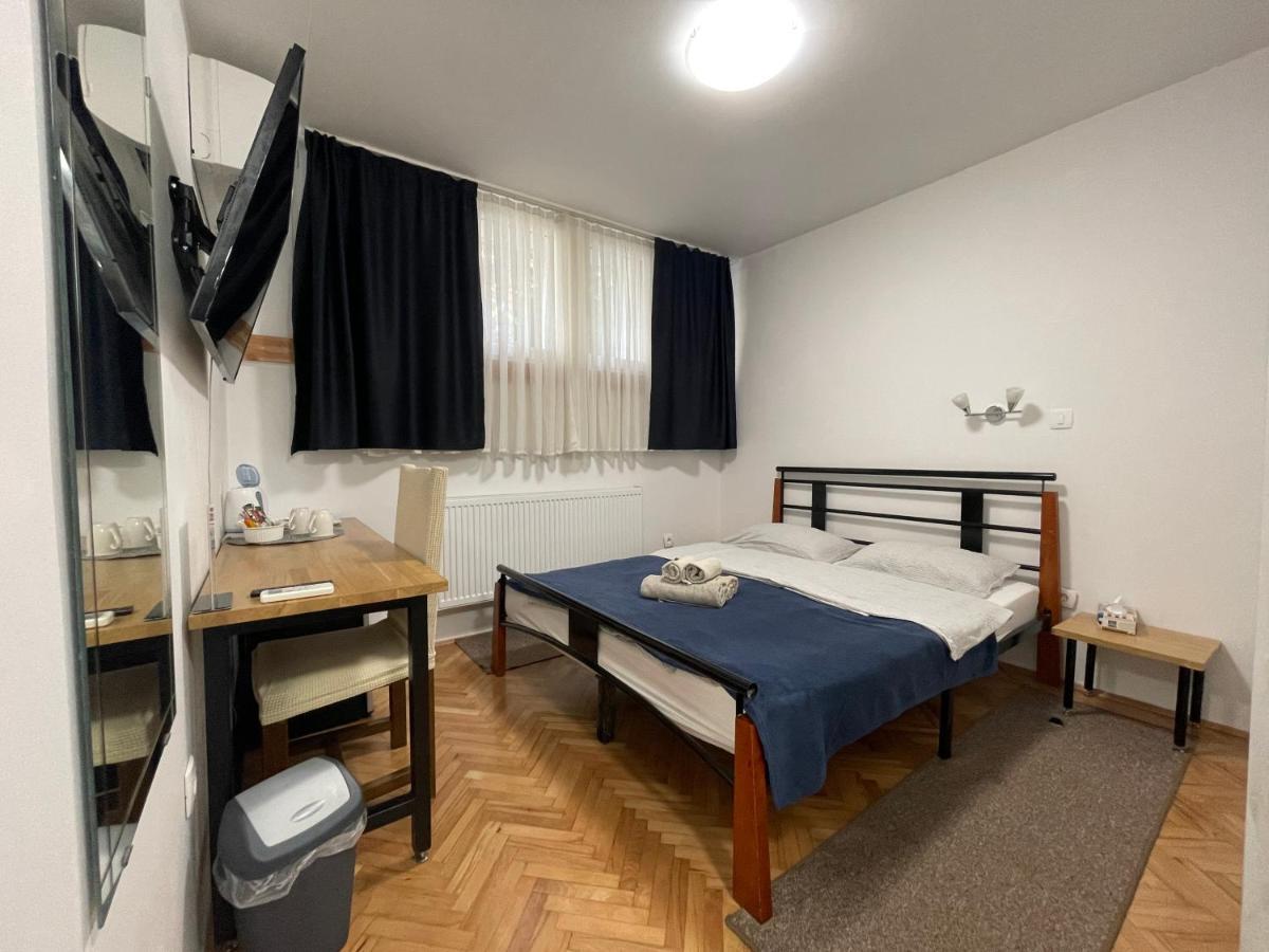 M-Blok Hotel Zagreb Eksteriør billede