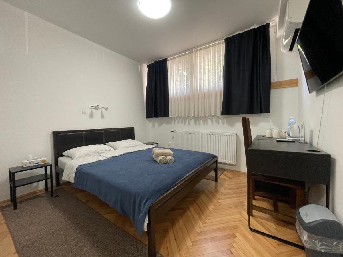 M-Blok Hotel Zagreb Eksteriør billede