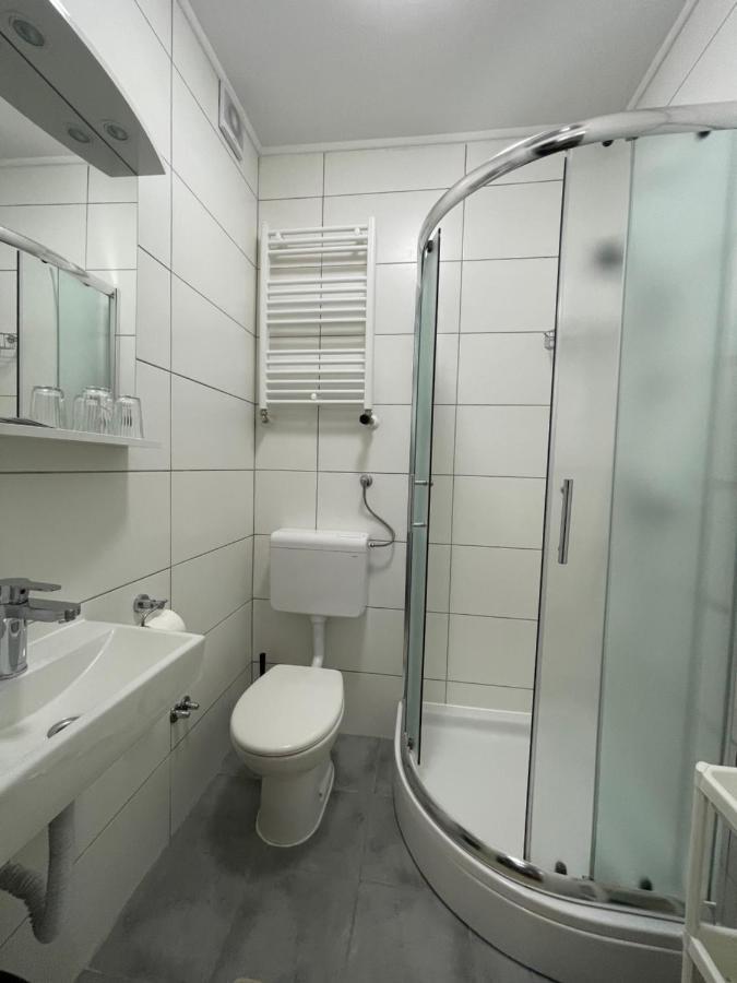 M-Blok Hotel Zagreb Eksteriør billede